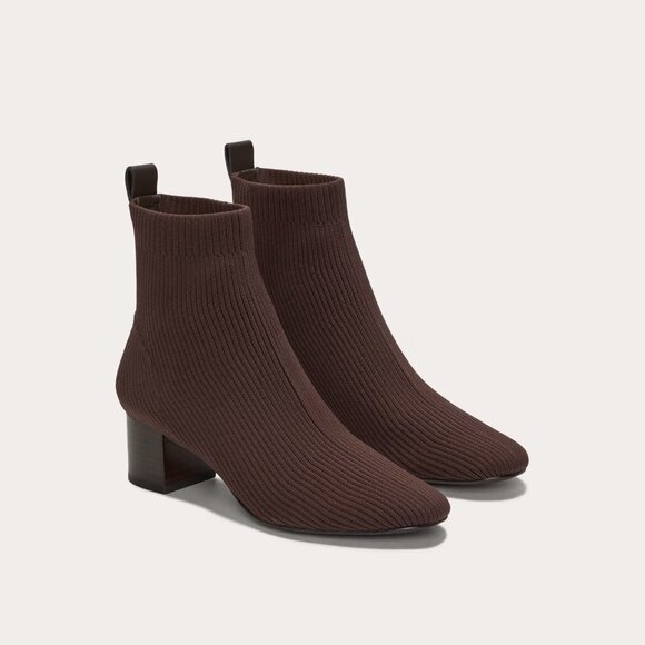 Everlane The Glove Boot in Dark Brown - Picture 4 of 6